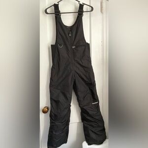 Outdoors Gear Black Snow-Ski Overalls Peak Bibs, Size: Medium Youth Unisex